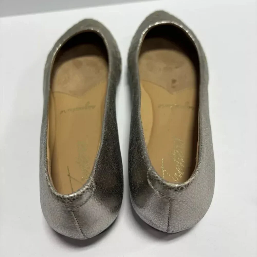 Trotters Women’s Estee Woven Ballets Flats Silver, Size 6 M